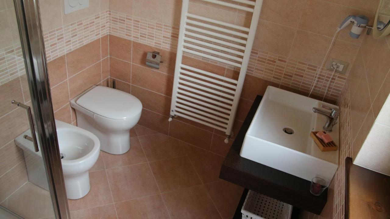 Al Ginepro Bed & Breakfast Montecchio  Exterior photo
